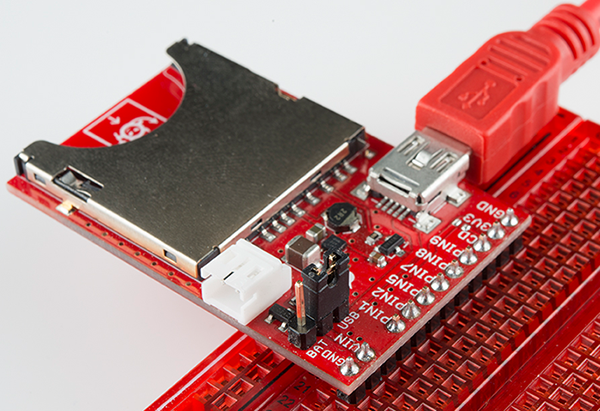 The jumper is set to apply USB power